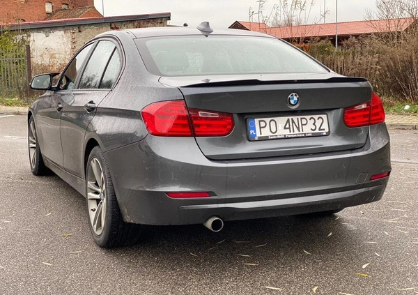 BMW Seria 3 cena 55000 przebieg: 235000, rok produkcji 2015 z Nidzica małe 56